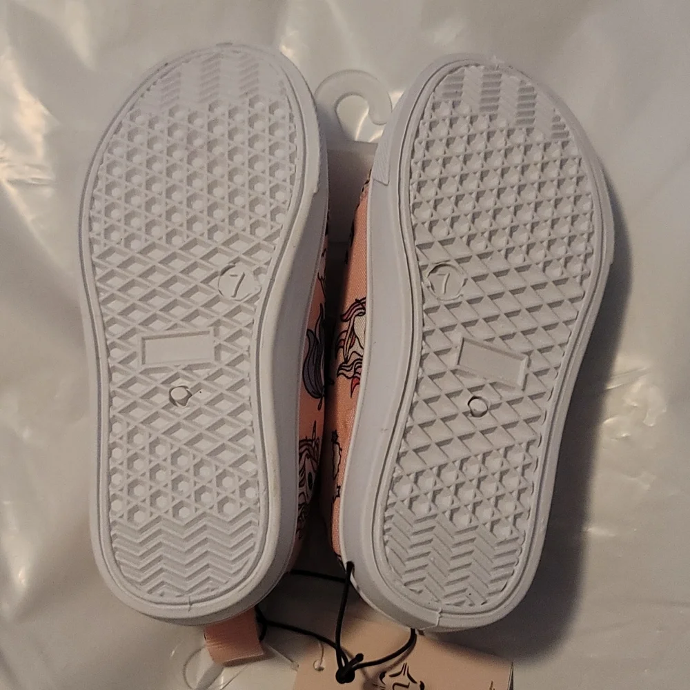 NANETTE LEPORE GIRLS PINK CANVAS UNICORN SNEAKERS: NWT: SZ 7